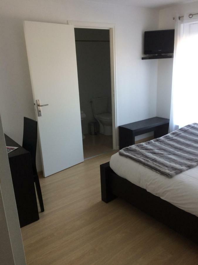 Chambres D'Hotes Karine Smej Châtillon-sur-Marne Exteriör bild