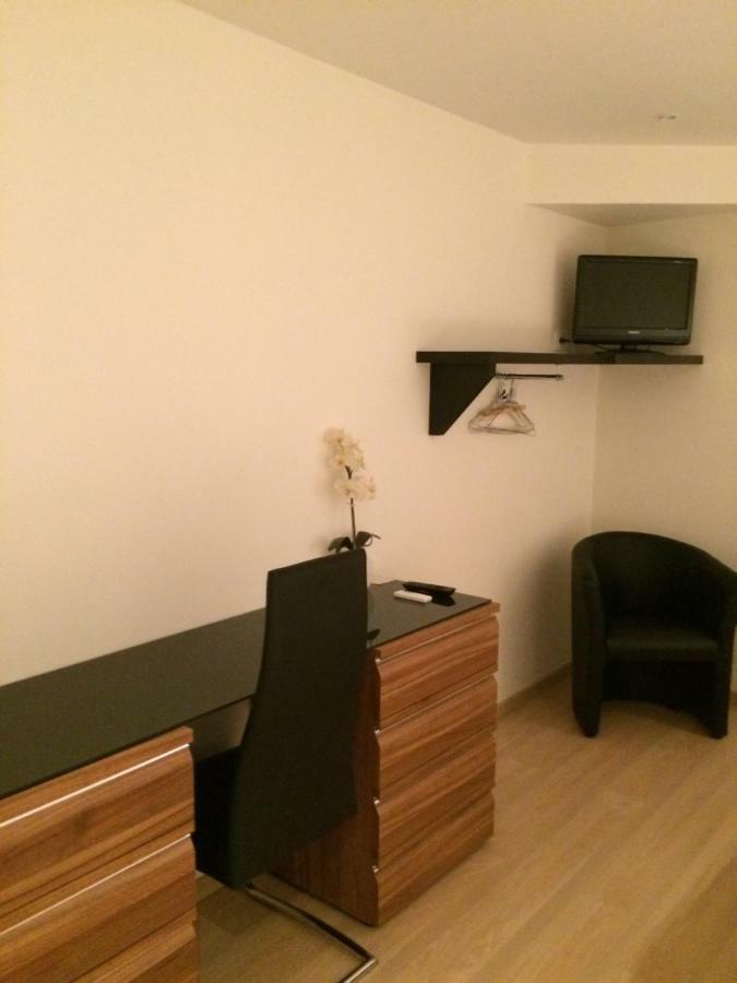 Chambres D'Hotes Karine Smej Châtillon-sur-Marne Exteriör bild