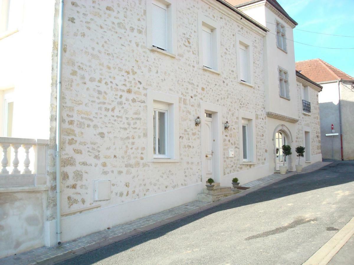 Chambres D'Hotes Karine Smej Châtillon-sur-Marne Exteriör bild